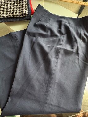 Talbots VTG Made in Italy Wool Women’s Stretch Fabric Navy Pants.